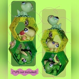 Handmade Green Hexagon LPS/Figure Display with Charms